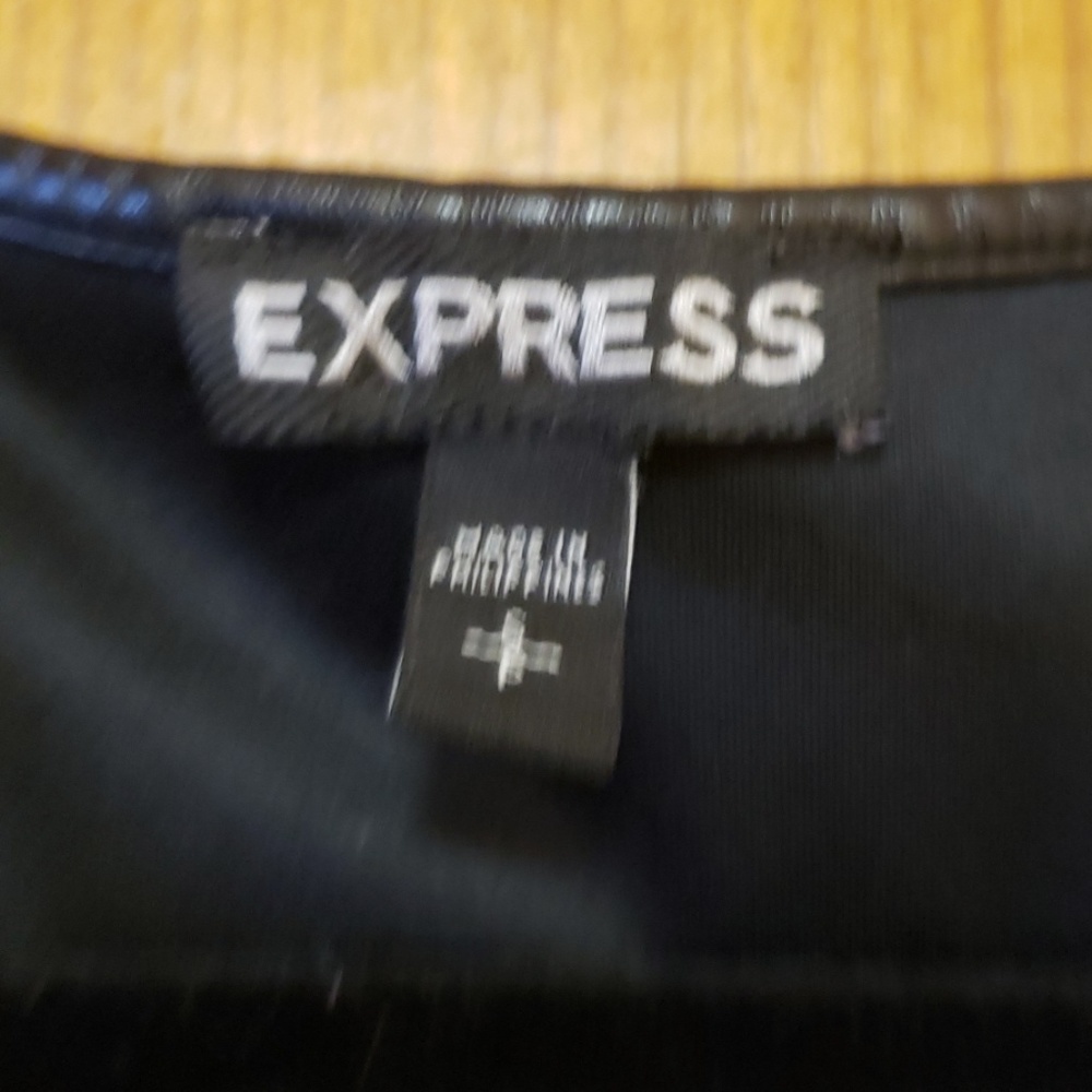 Tank - Picture 3 of 3